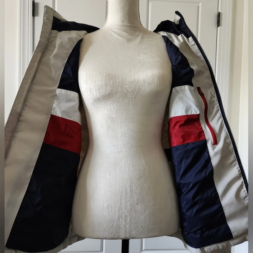 Preowned Tommy Hilfiger, size small, mens, quilted puffer‎